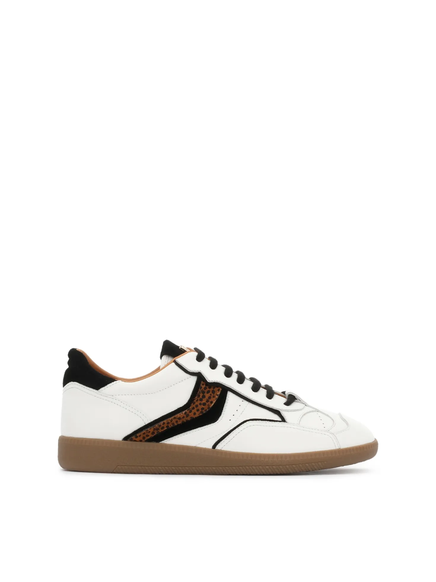 Awangardowe sneakersy ze zwierzęcym motywem