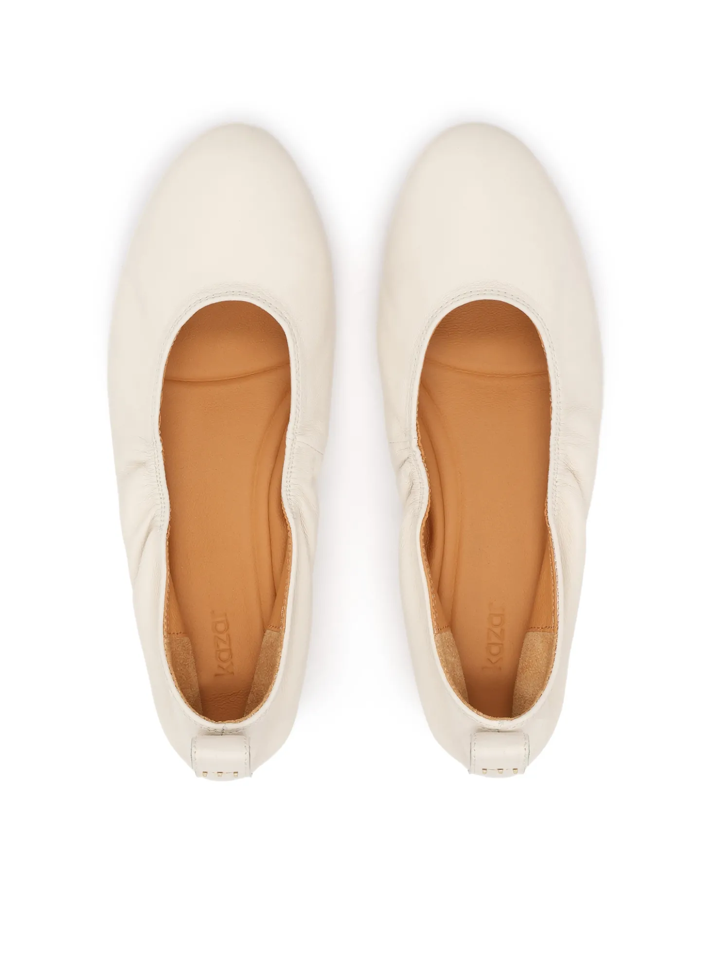 Baleriny off white ze złotym monogramem