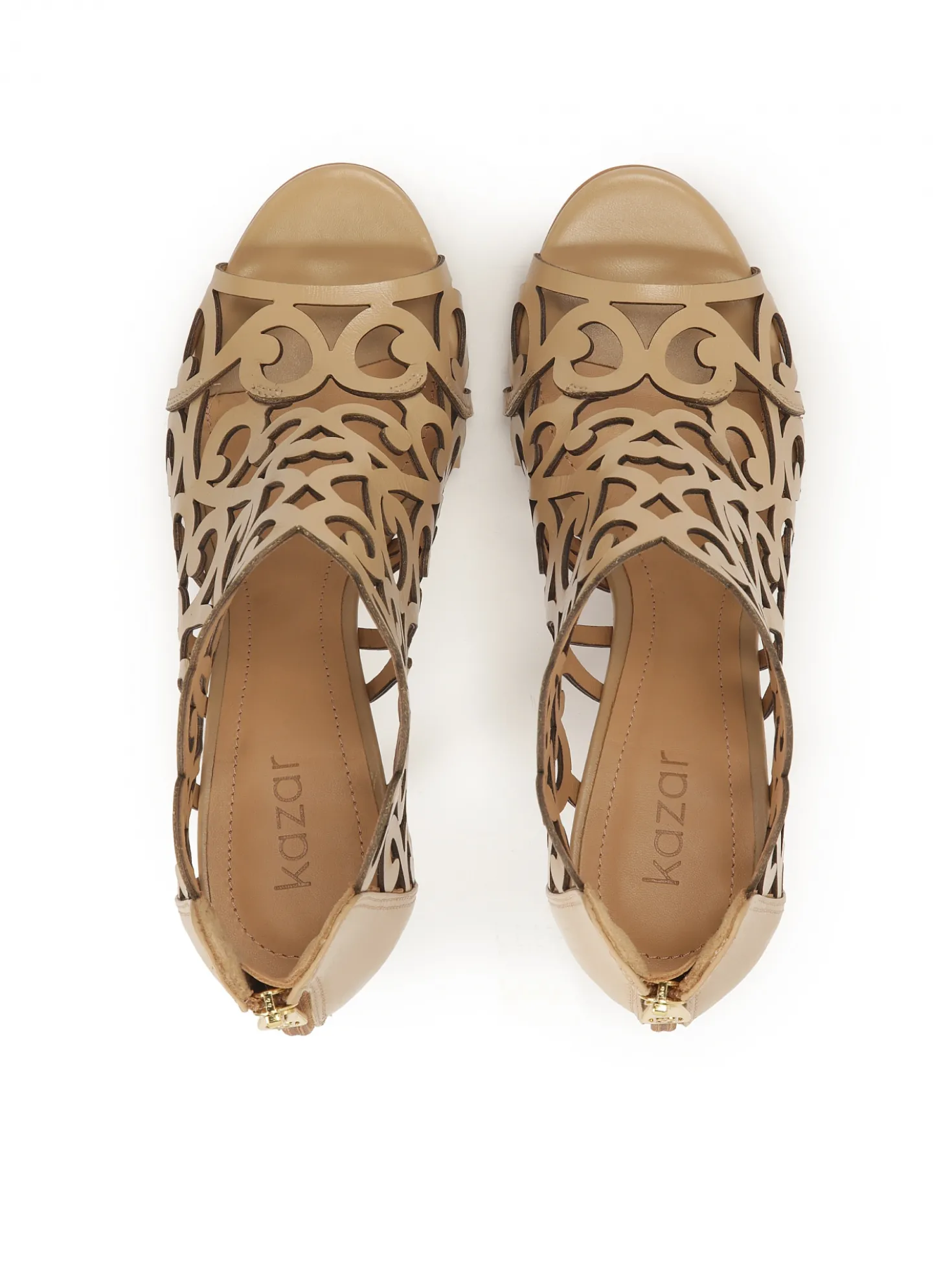Beżowe botki peep toe z wyciętą cholewką