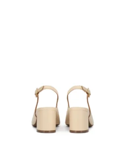 Beżowe czółenka slingback ze skóry naturalnej z biżuteryjną ozdobą