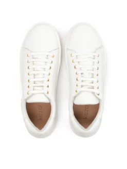 Białe minimalistyczne sneakersy ze skóry