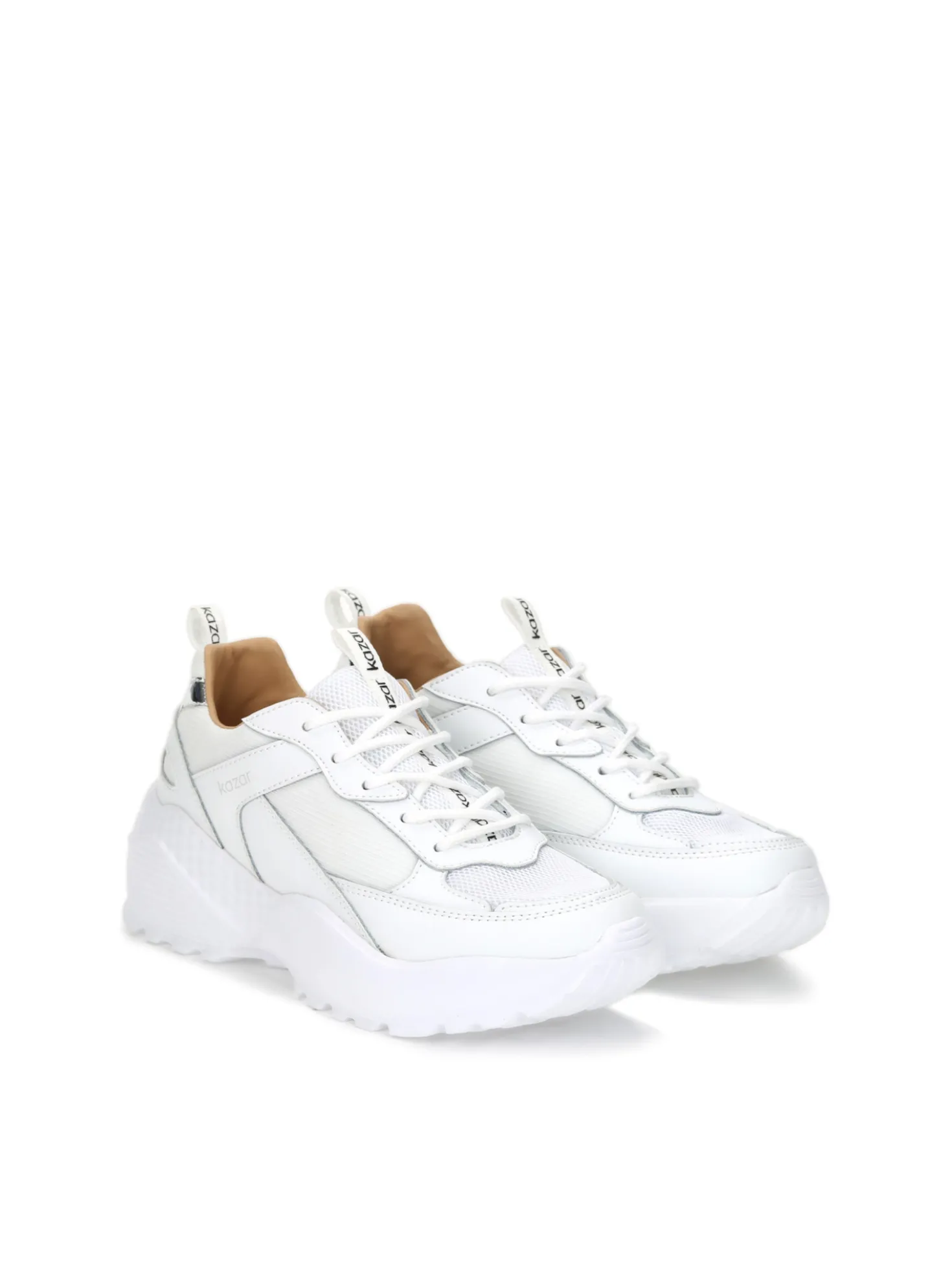 Białe sneakersy damskie
