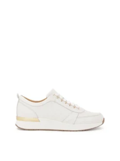 Białe sneakersy na podwyższonej podeszwie