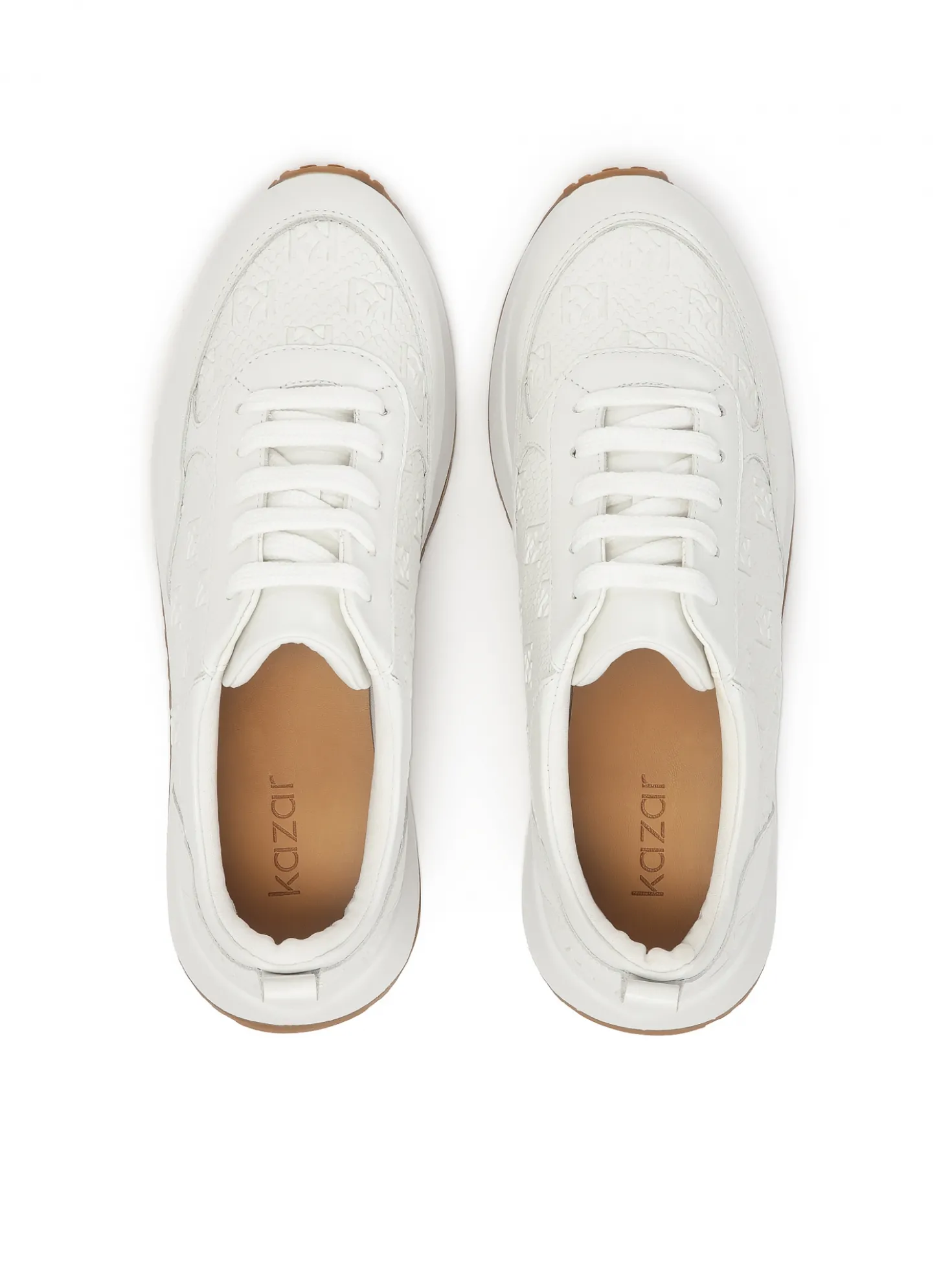 Białe sneakersy w monogramy z łączonych skór