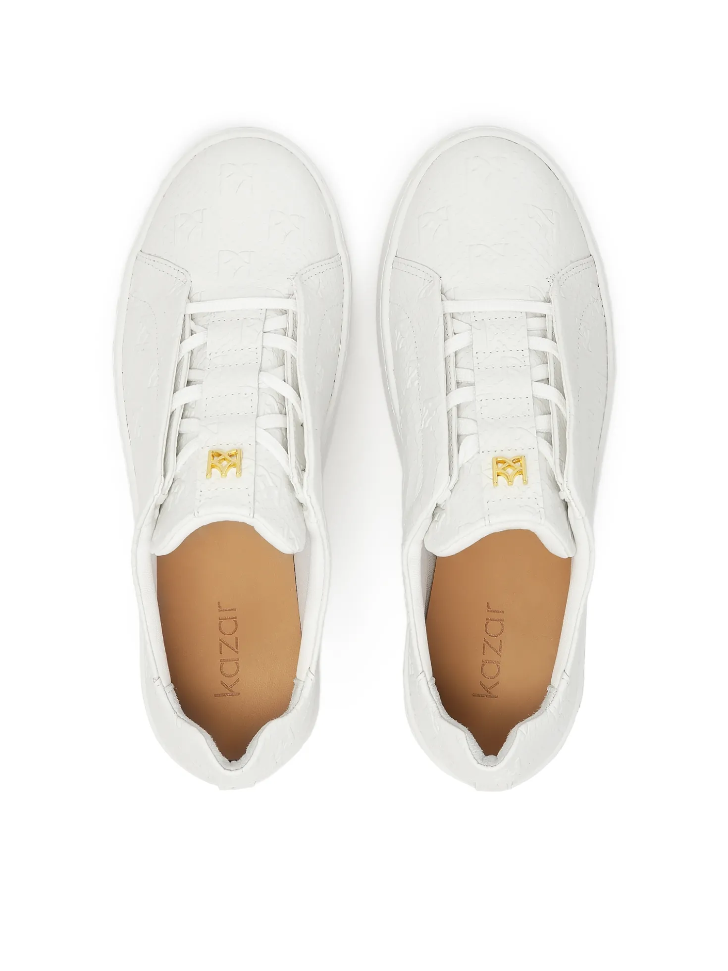 Białe sneakersy w tłoczone monogramy KAZAR