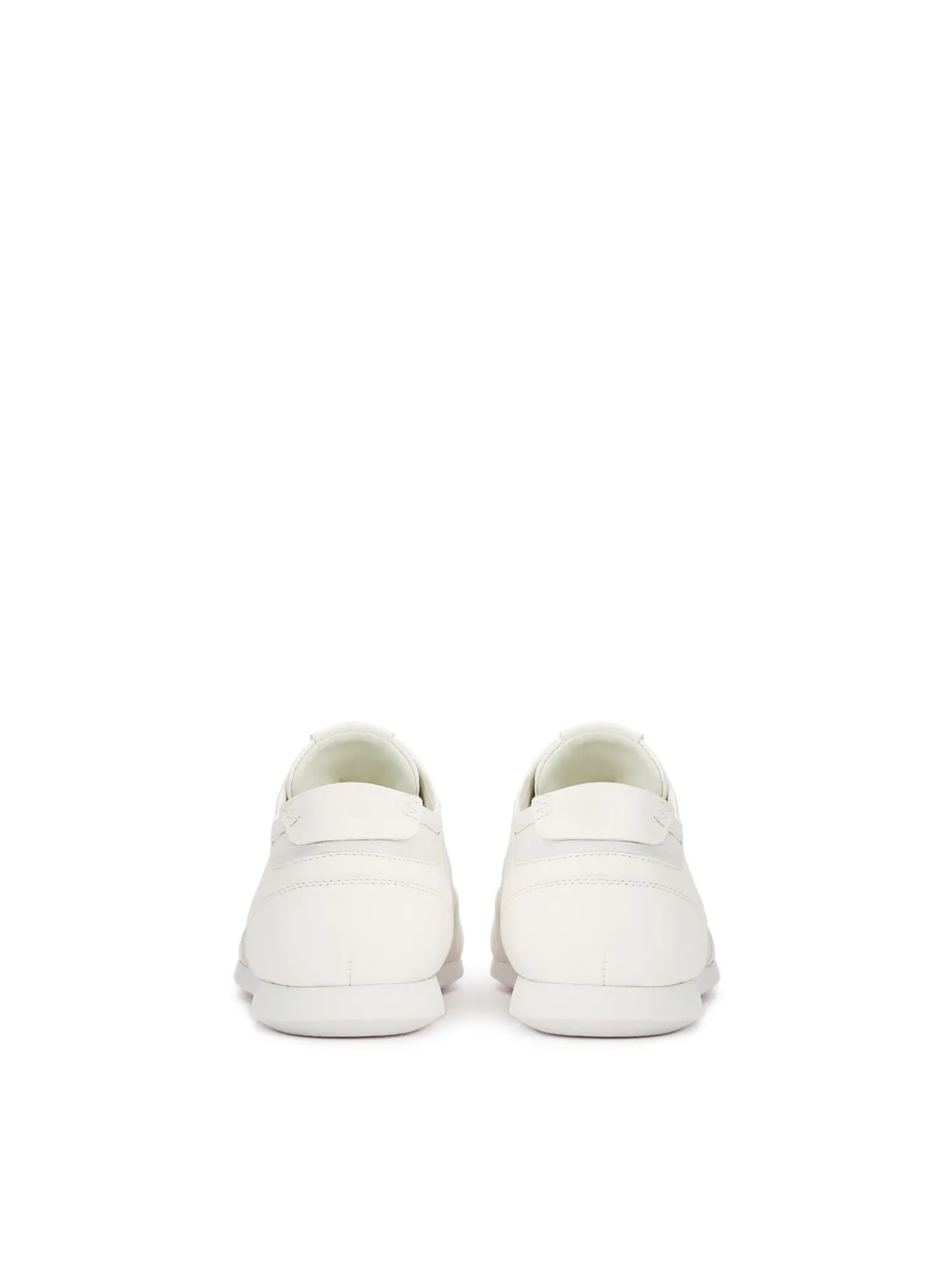 Białe sneakersy z naturalnej skóry i tkaniny