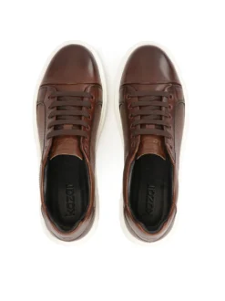 Brązowe casualowe sneakersy z perforacją