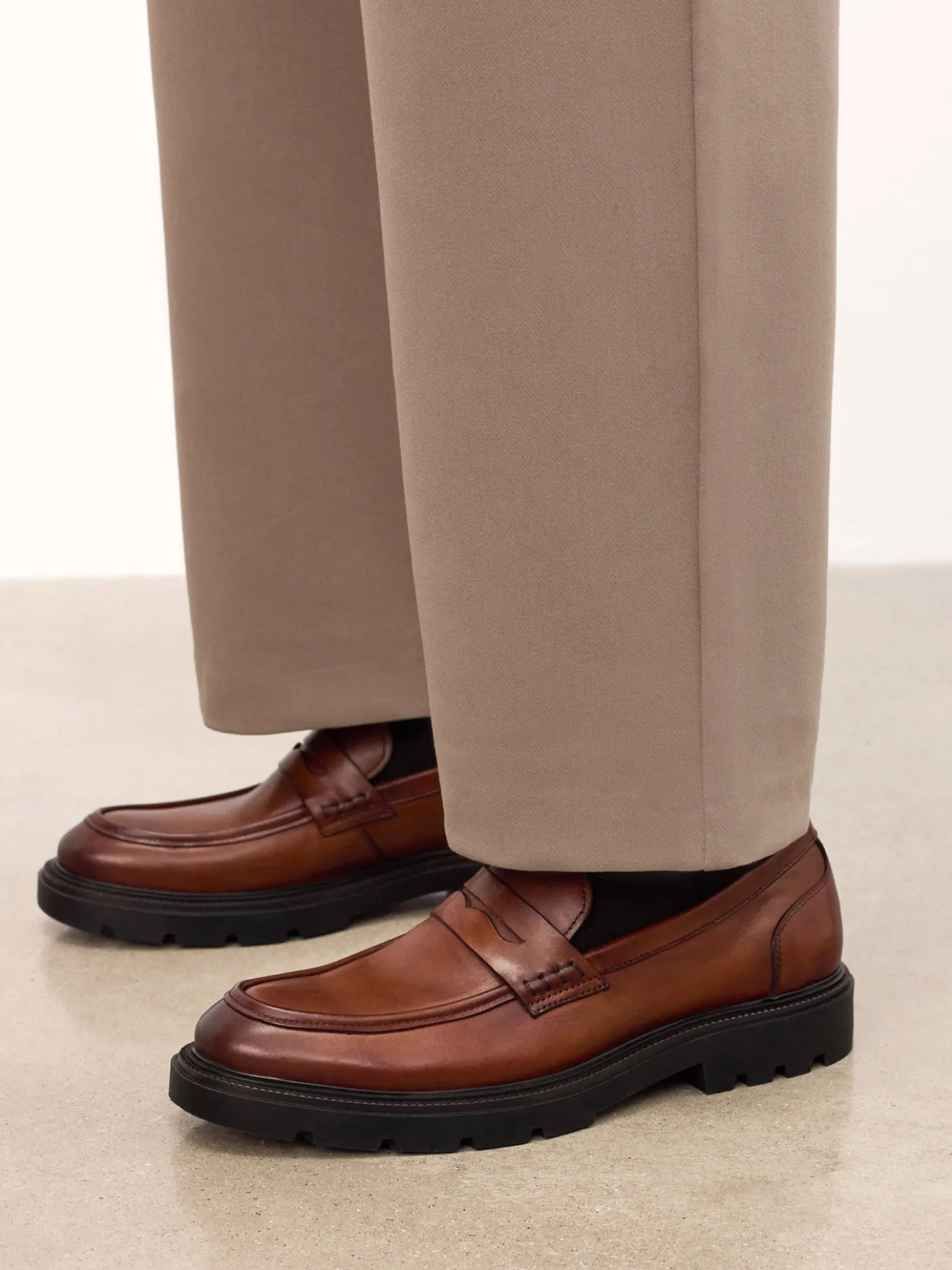 Brązowe loafersy na grubszej podeszwie
