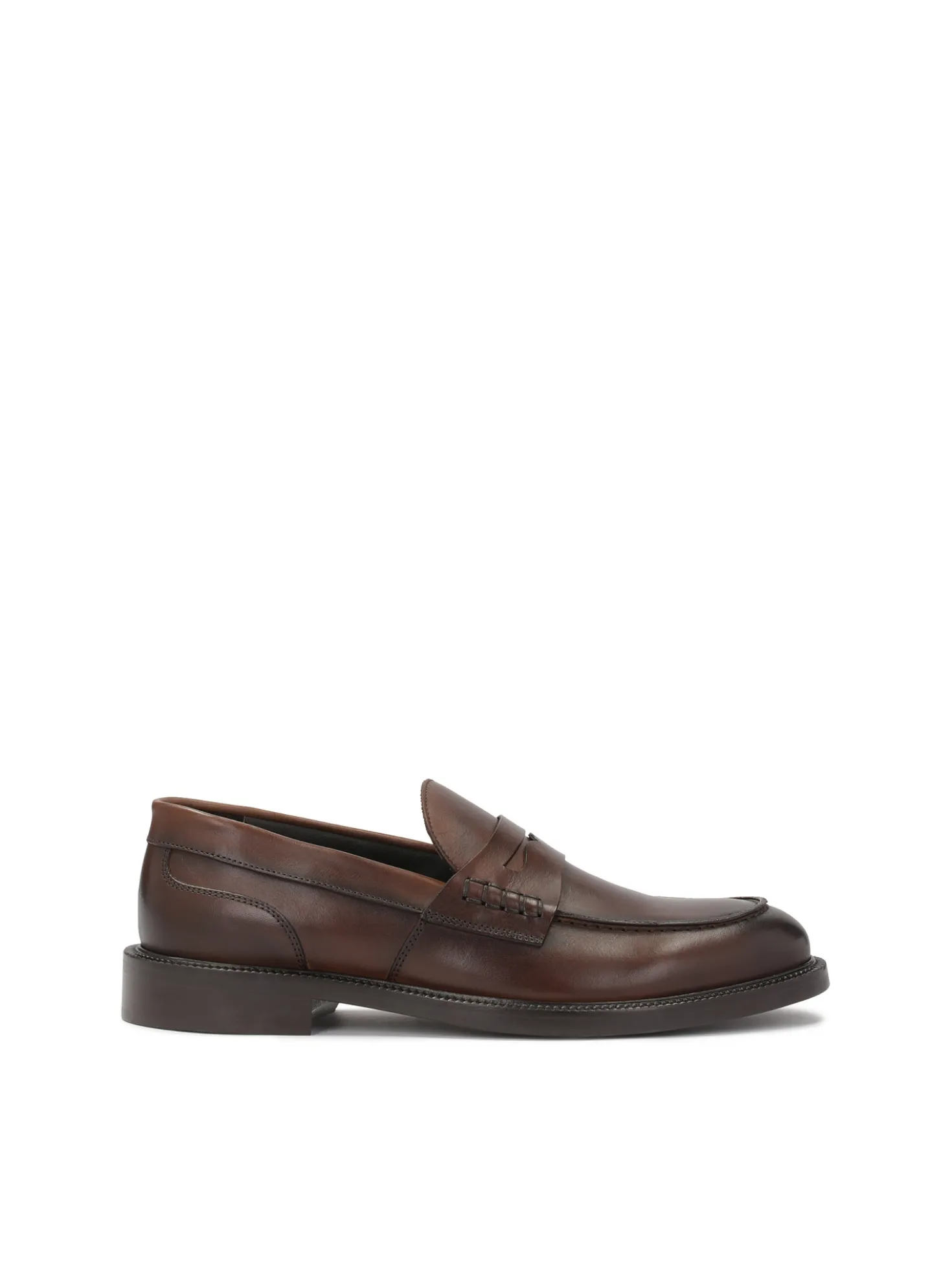Brązowe loafersy ze skórzaną podeszwą