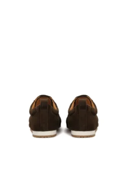 Brązowe sneakersy z zamszu