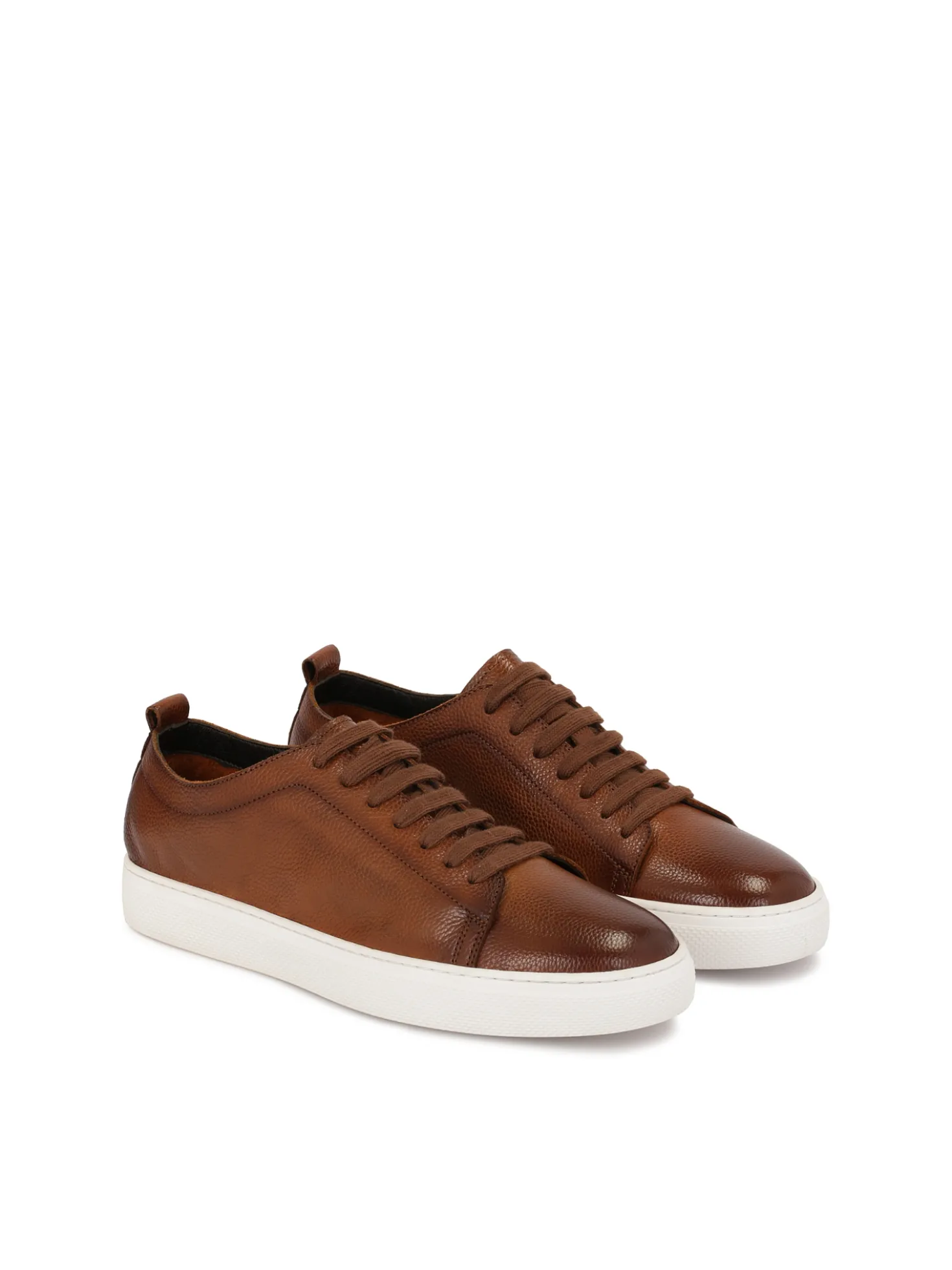 Brązowe sneakersy z ziarnistej skóry
