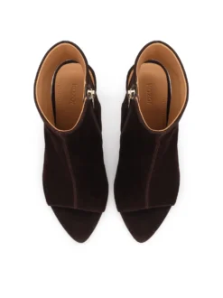 Ciemnobrązowe botki peep toe na smukłej szpilce