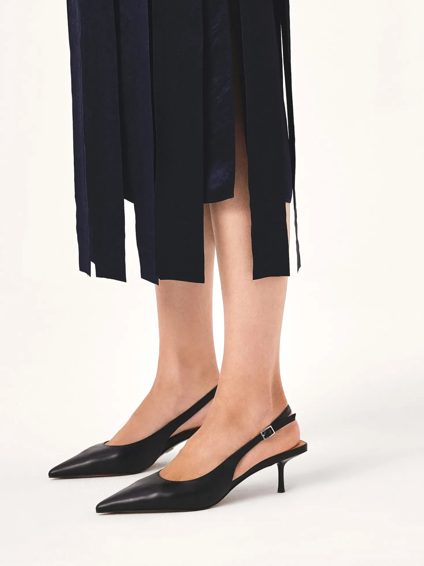 Czarne czółenka slingback