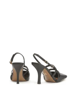 Czarne czółenka slingback z lakierowanymi paskami