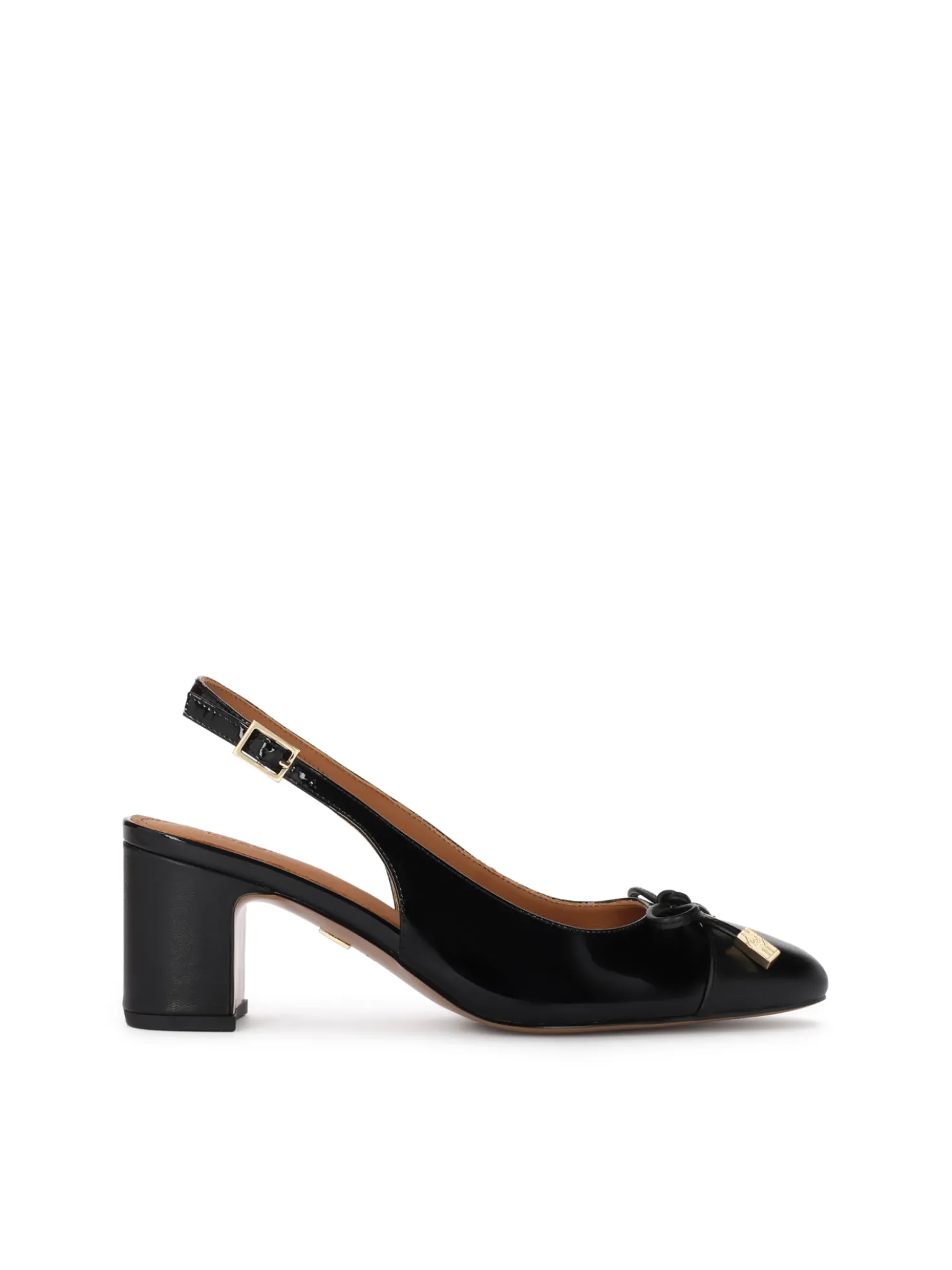 Czarne lakierowane czółenka slingback na słupku z kokardką