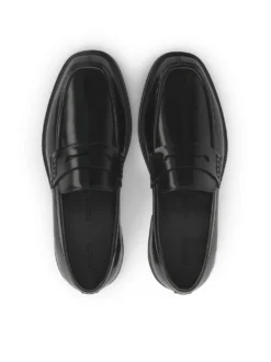 Czarne loafersy slip-on na wyższej podeszwie