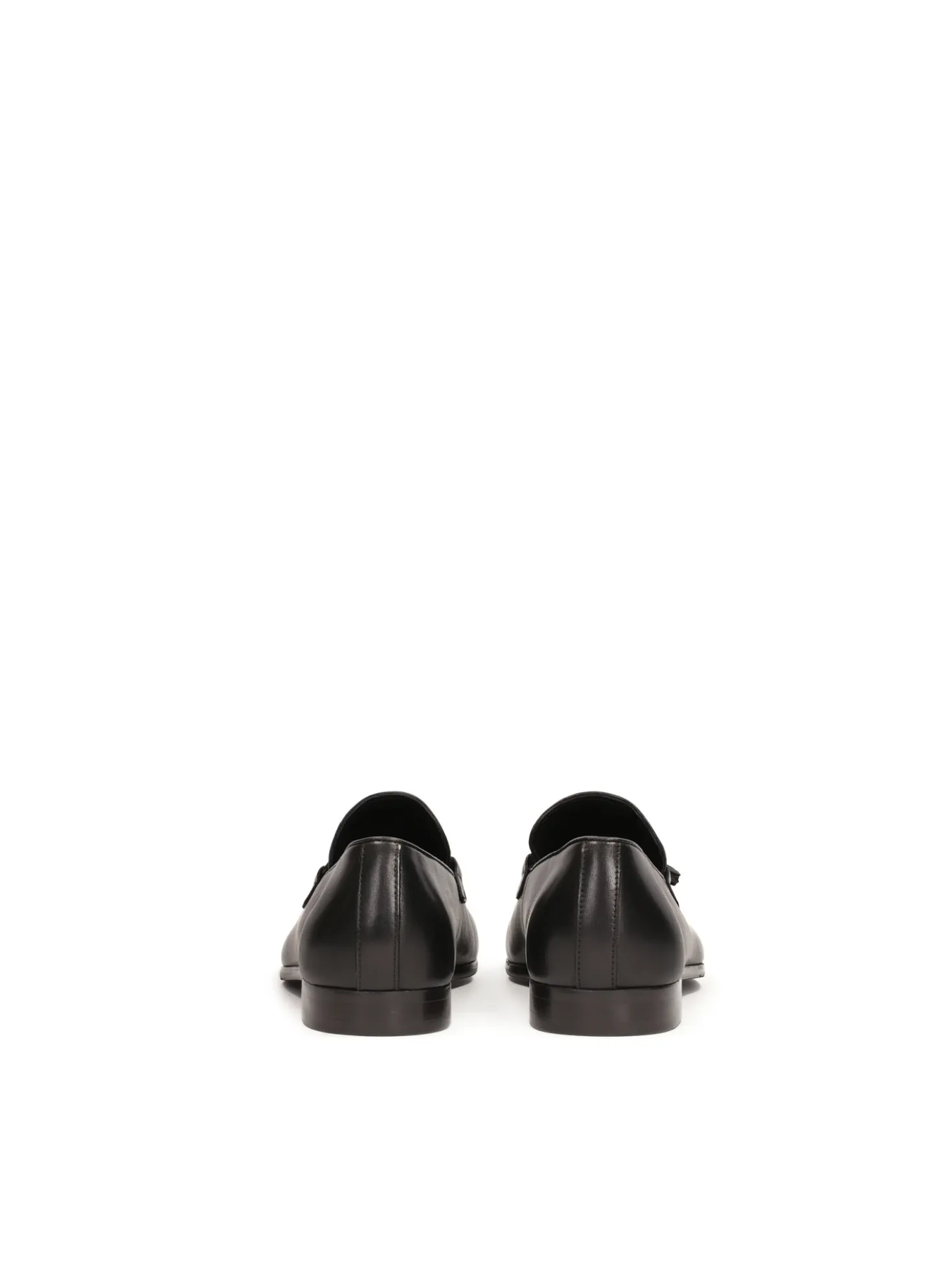 Czarne loafersy z frędzlem