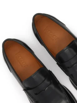 Czarne loafersy z kolekcji Limited Edition