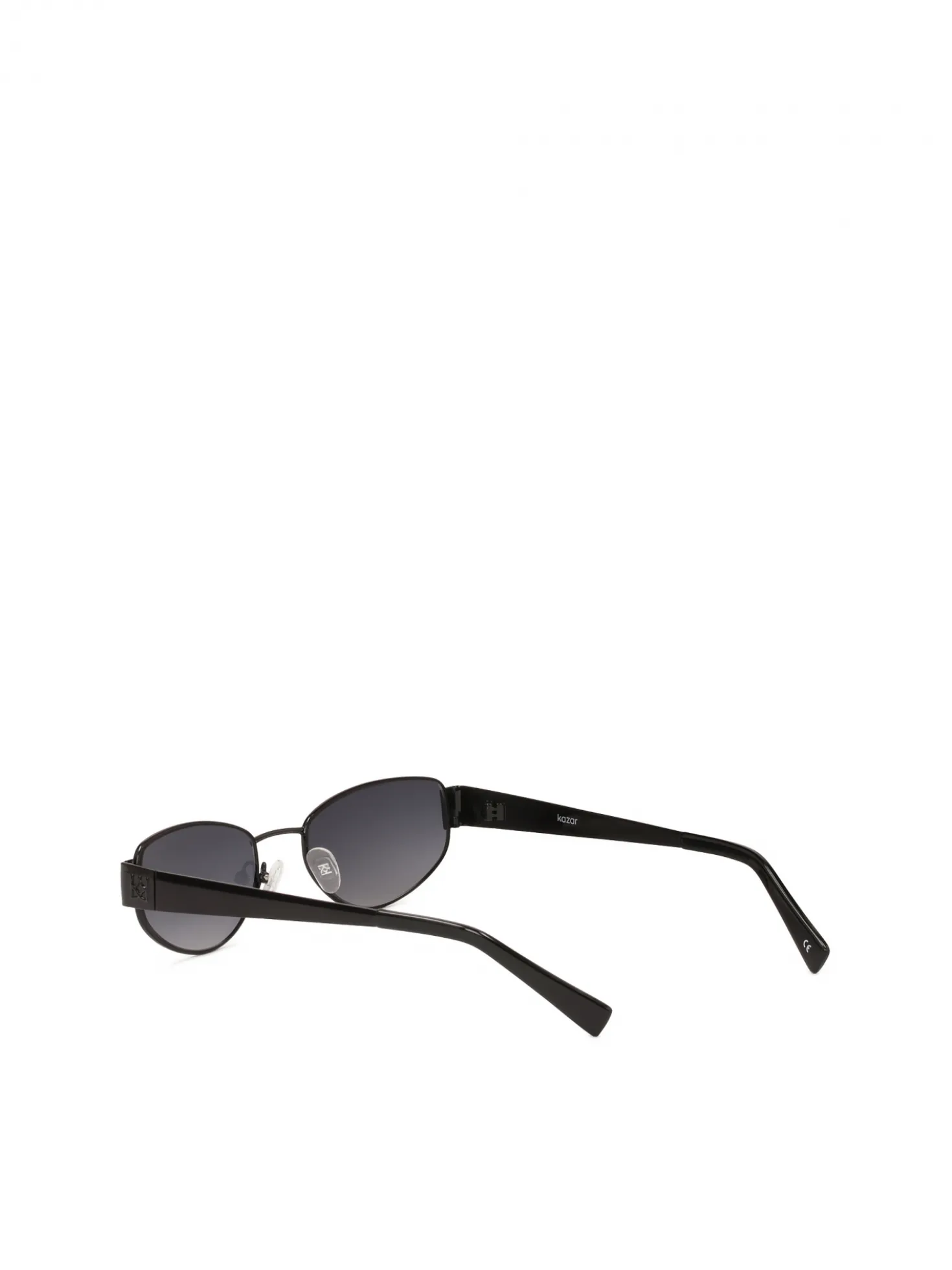 Czarne okulary z metalową oprawką