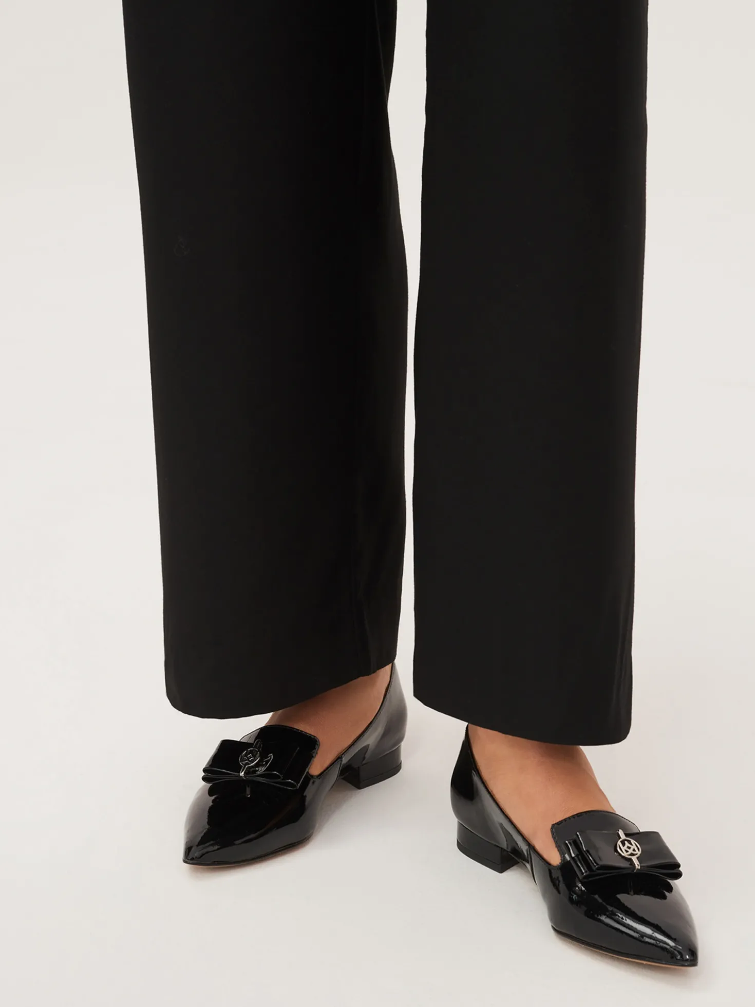 Czarne półbuty damskie