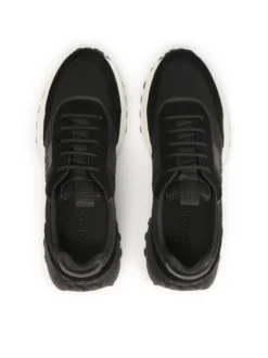 Czarne sneakersy z łączonych materiałów
