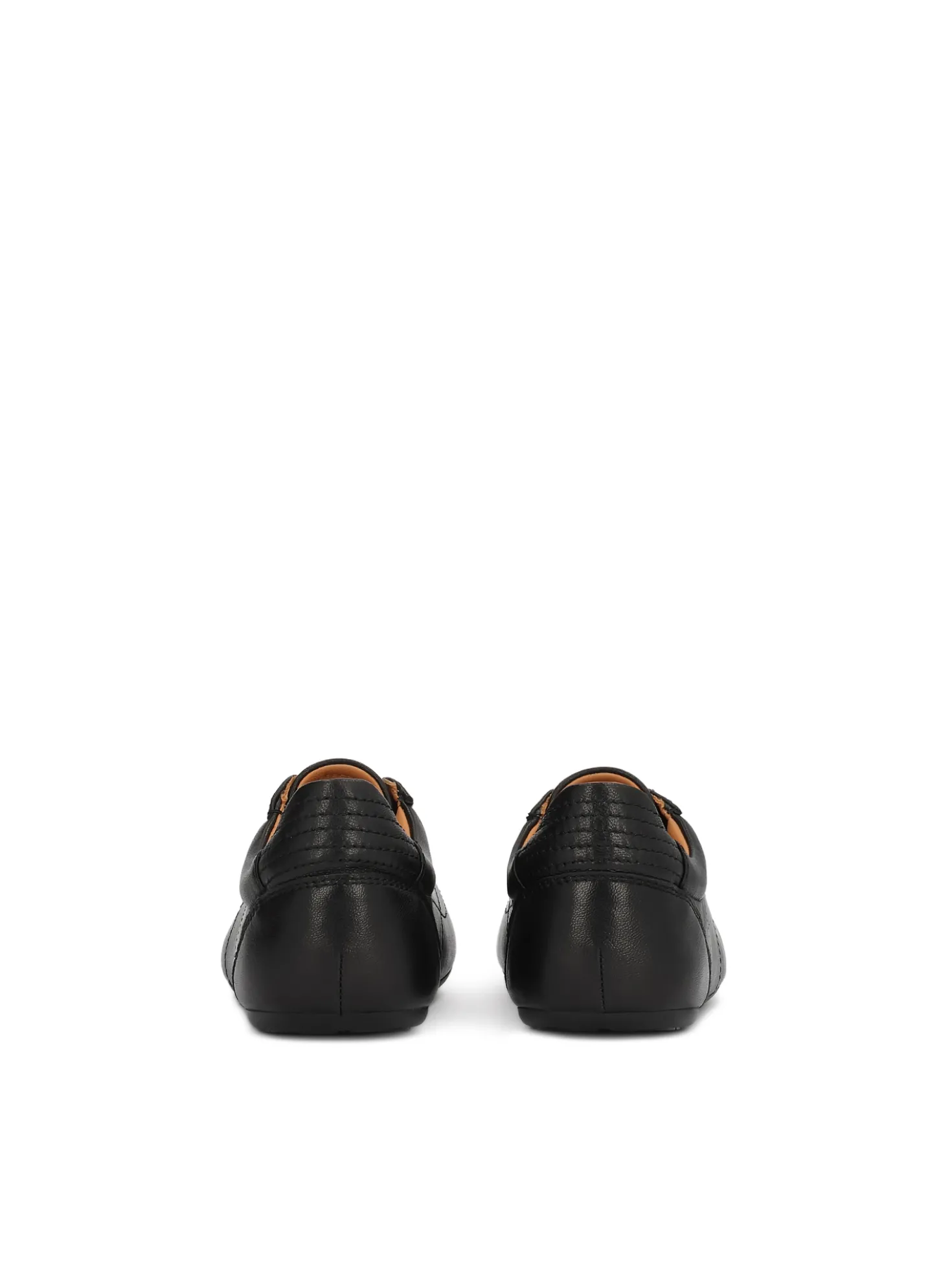 Czarne sneakersy z miękkiej skóry