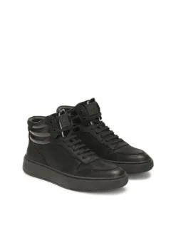 Czarne sneakersy z wysoką cholewką