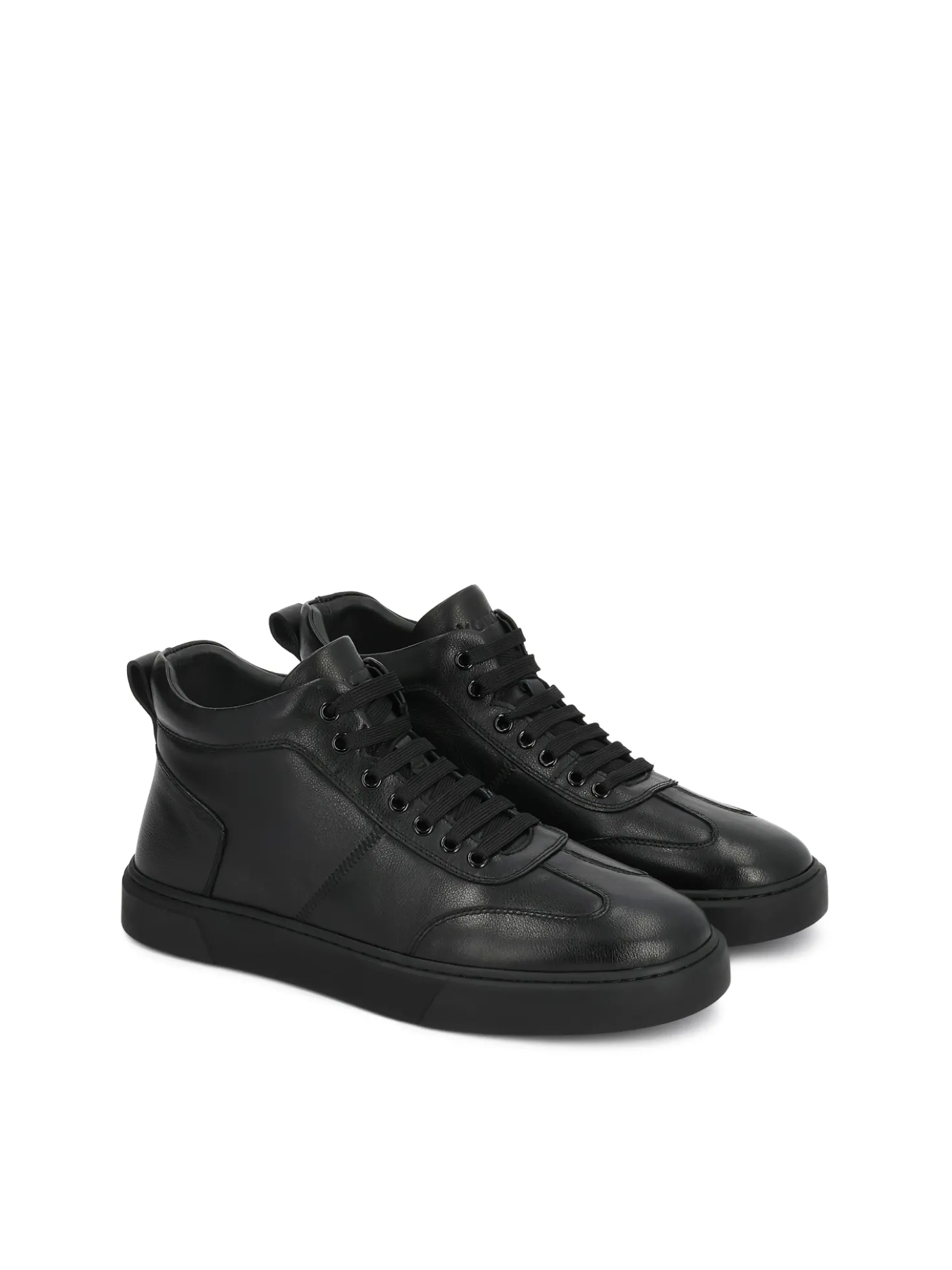 Czarne sznurowane sneakersy ze skóry