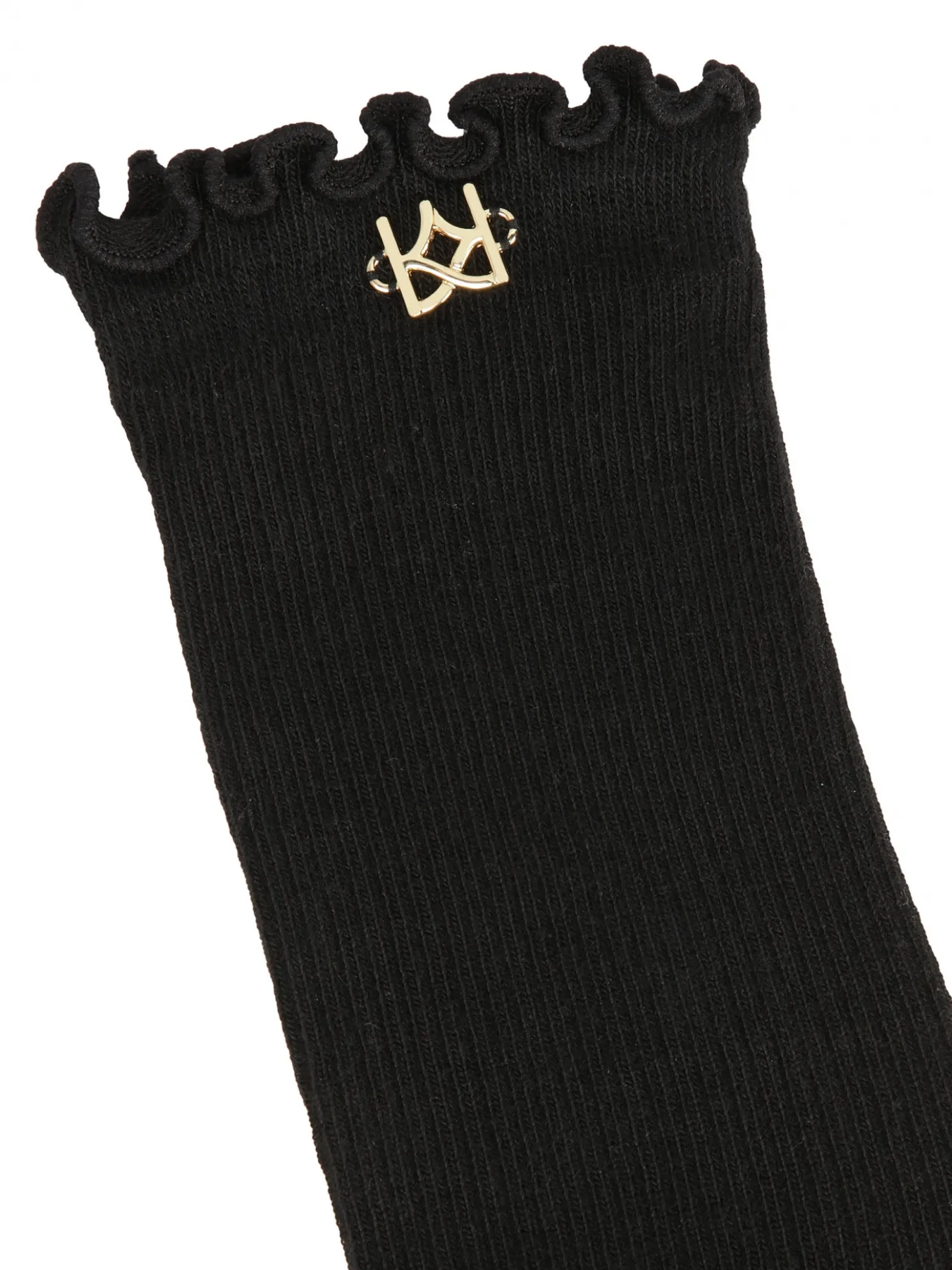 Czarne wysokie skarpety ozdobione monogramem