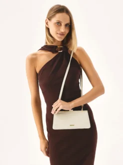 Elegancka torebka z metalową ramą