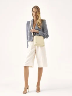 Eleganckie beżowe sandały na wysokim obcasie