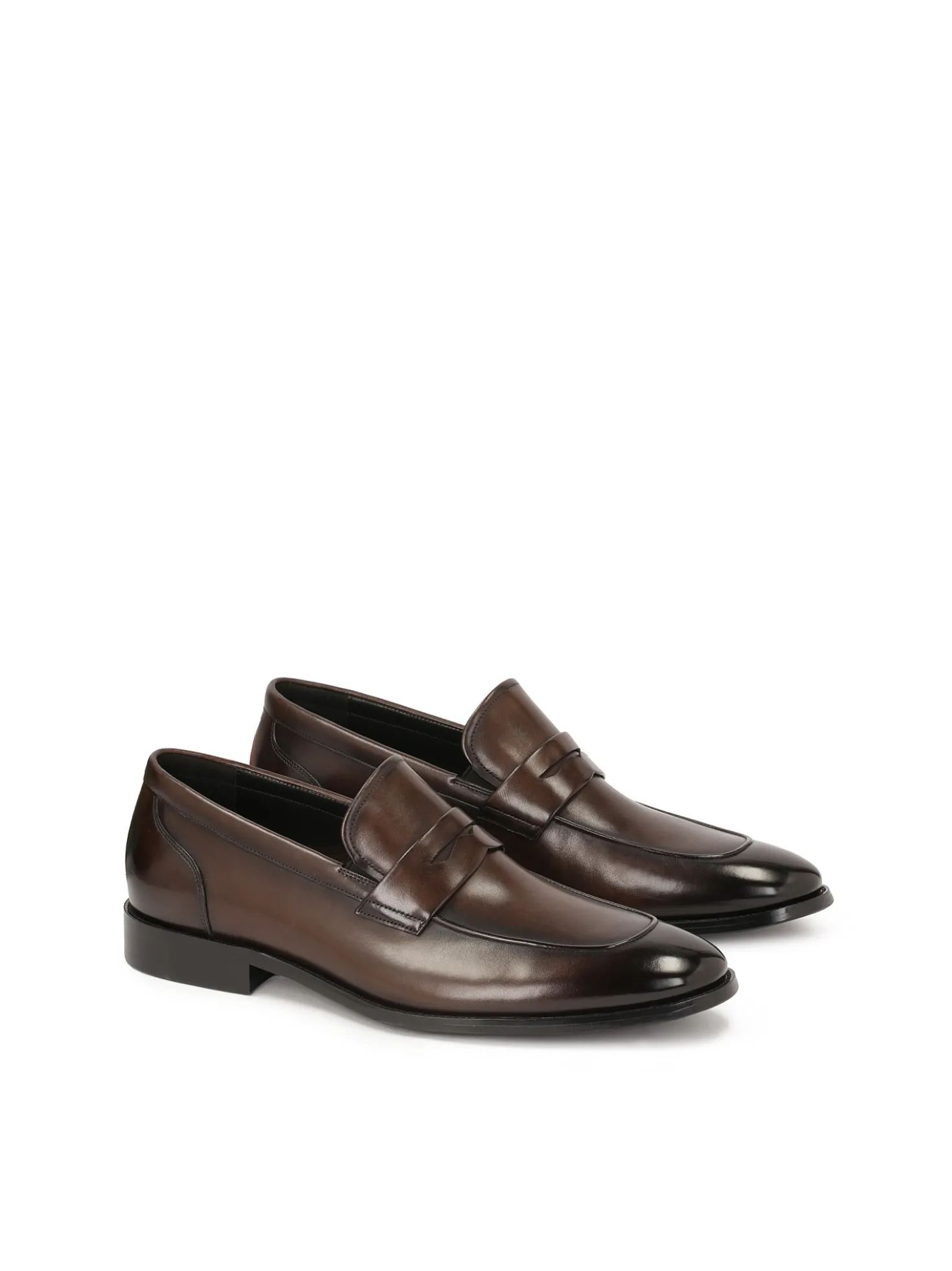 Eleganckie brązowe loafersy ze skóry