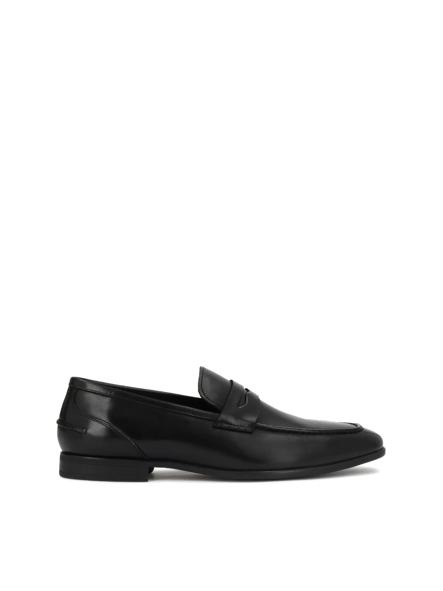 Eleganckie loafersy ze skóry w minimalistycznym stylu