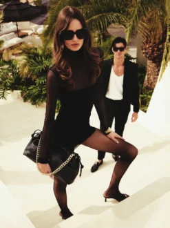 Elegancki zegarek w złotym kolorze