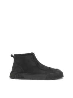 Granatowe sneakersy z krótkim sznurowaniem