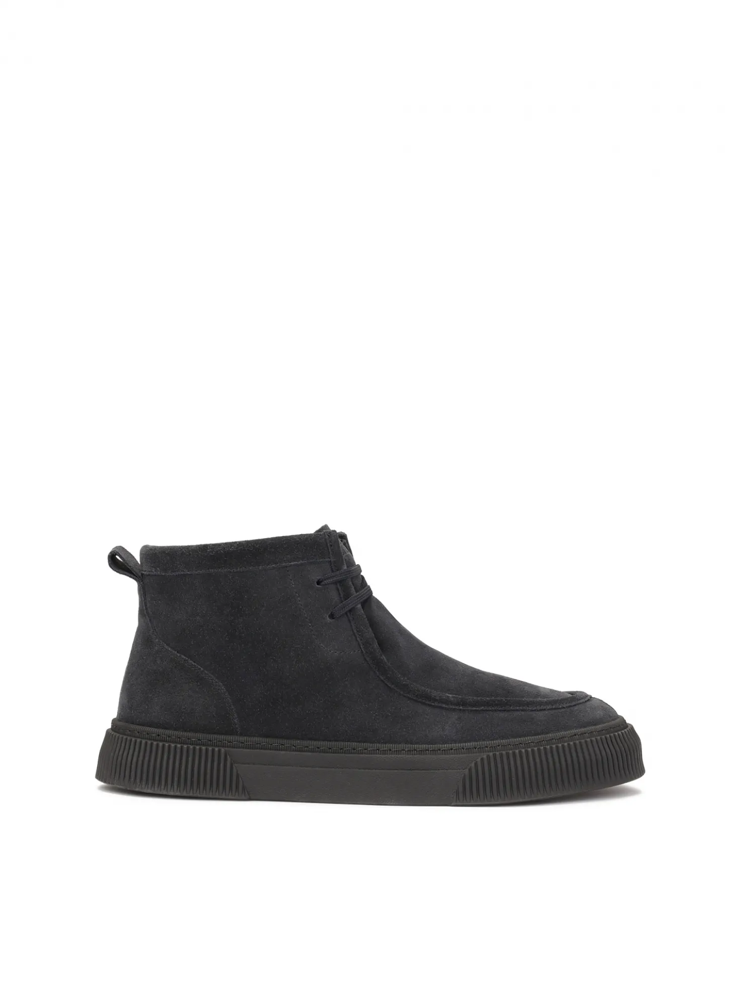 Granatowe sneakersy z krótkim sznurowaniem