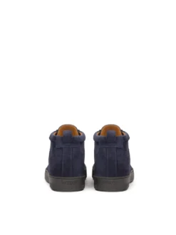 Granatowe zamszow sneakersy typu Chukka