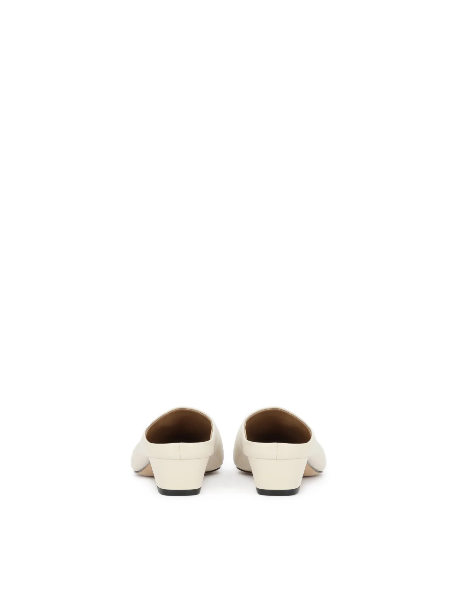 Klapki w odcieniu złamanej bieli Pure Minimalism