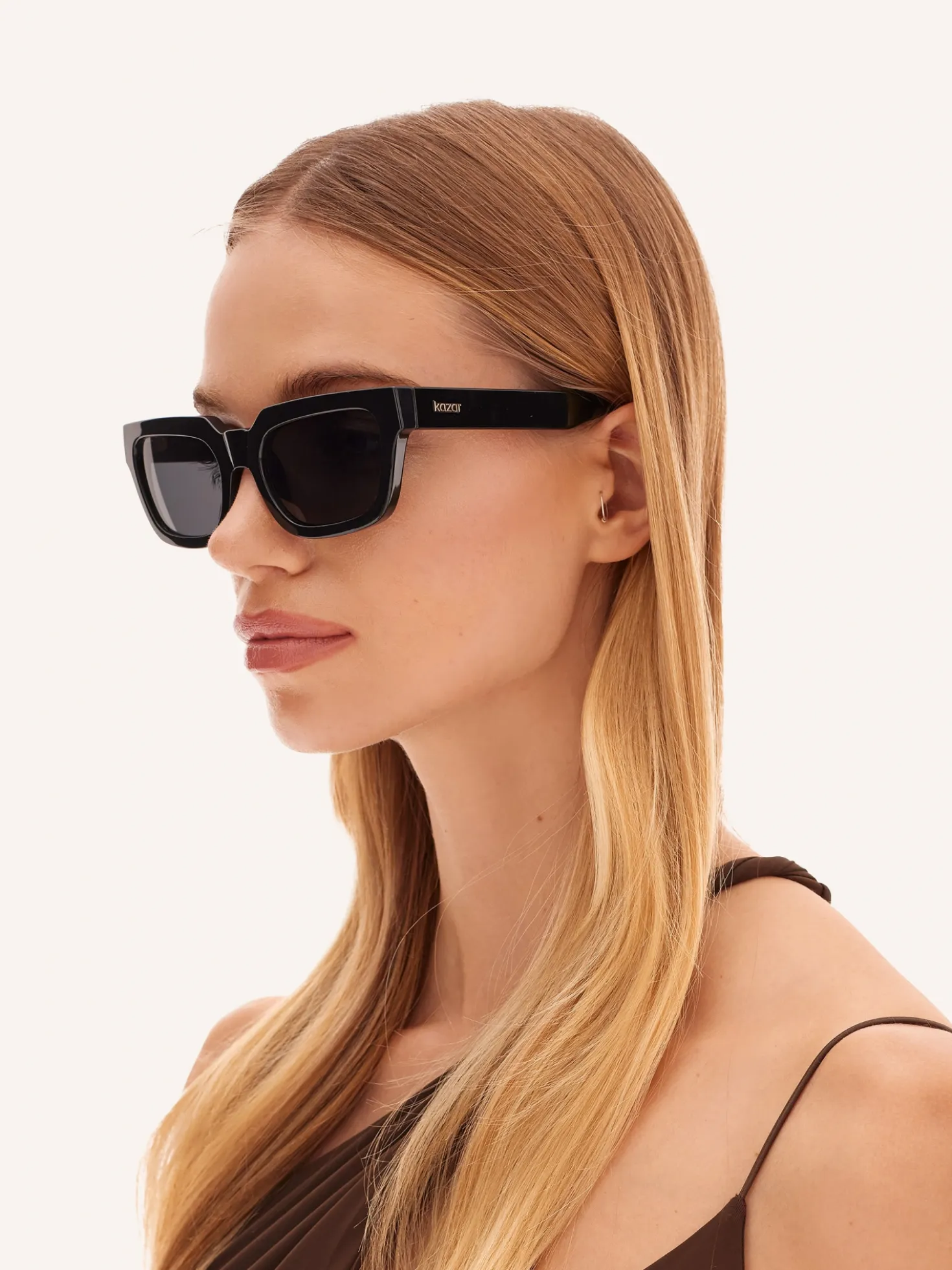 Klasyczne czarne okulary przeciwsłoneczne wayfarer