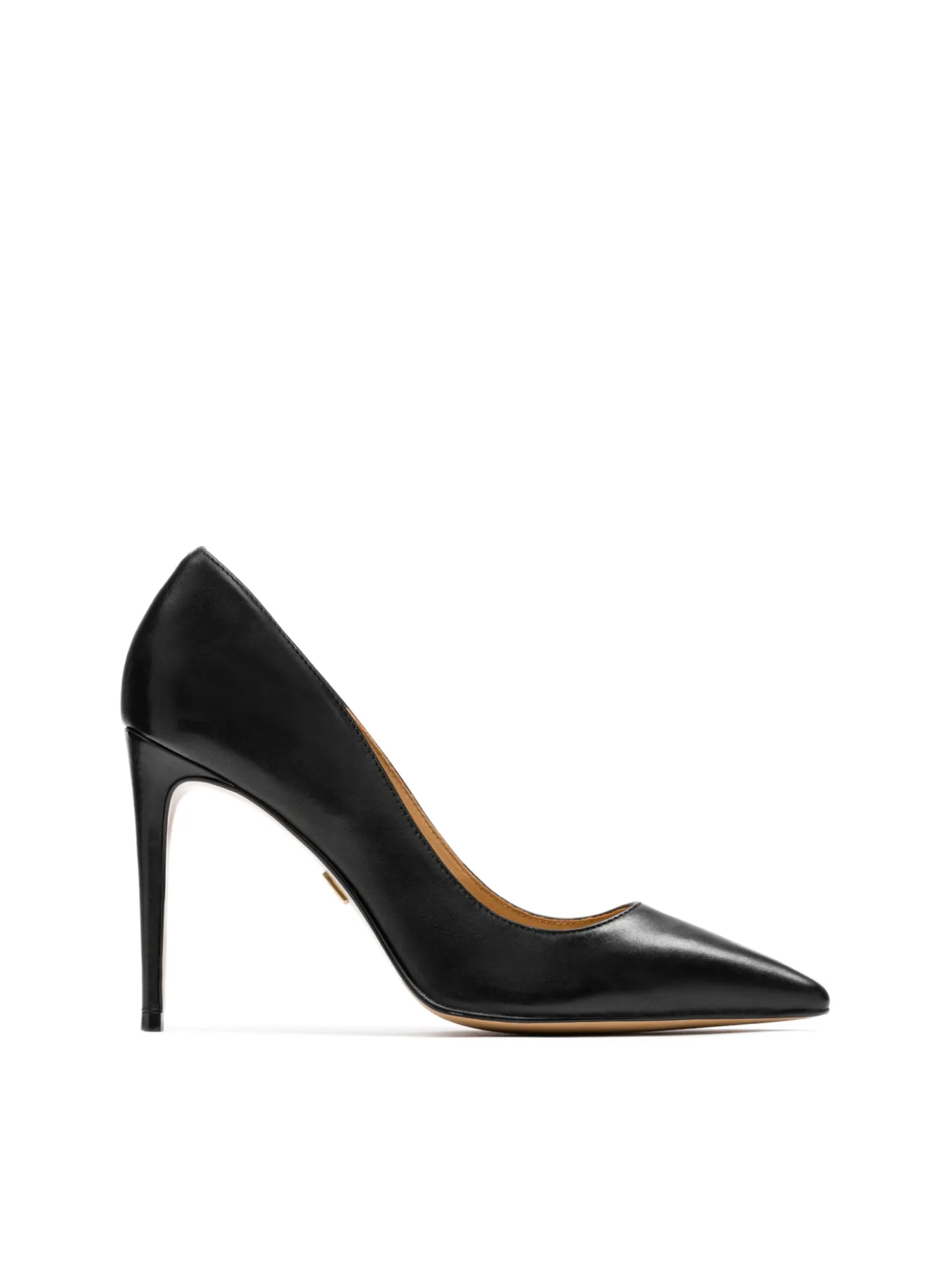 Klasyczne czarne szpilki z licowej skóry