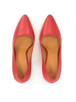 Klasyczne czerwone czółenka z noskiem w szpic