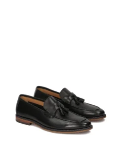 Loafersy ze skóry naturalnej z frędzlami