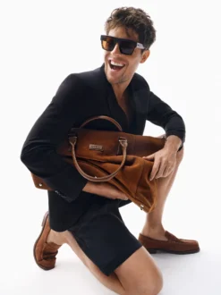 Loafersy z naszytym ozdobnym paskiem z wycięciem
