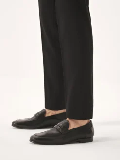 Loafersy z naturalnej skóry w czarnym kolorze