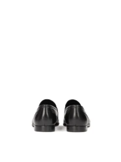 Loafersy z naturalnej skóry w czarnym kolorze