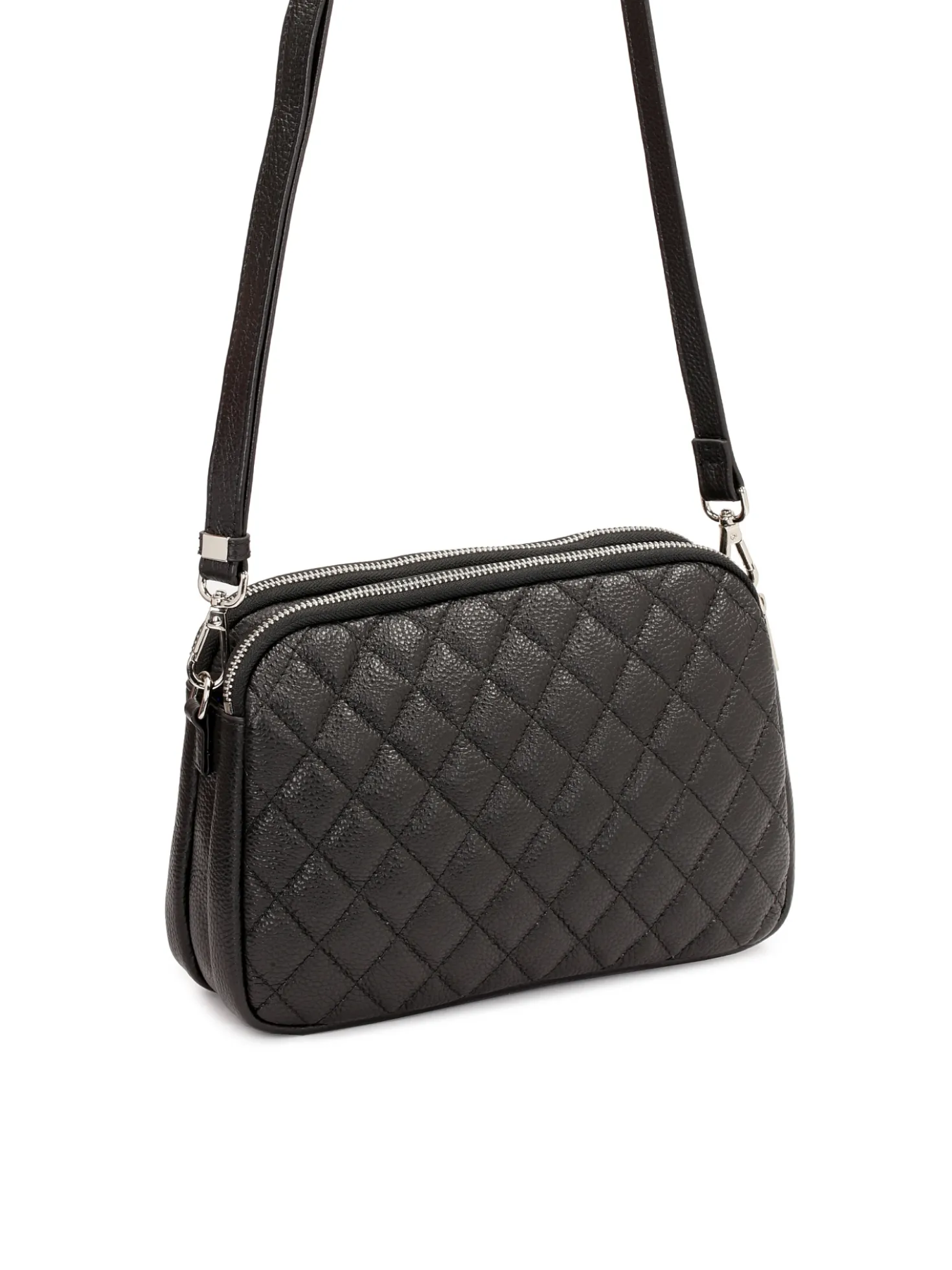 Mała czarna torebka crossbody ze srebrnym okuciem