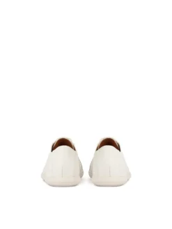 Minimalistyczne białe sneakersy ze skóry