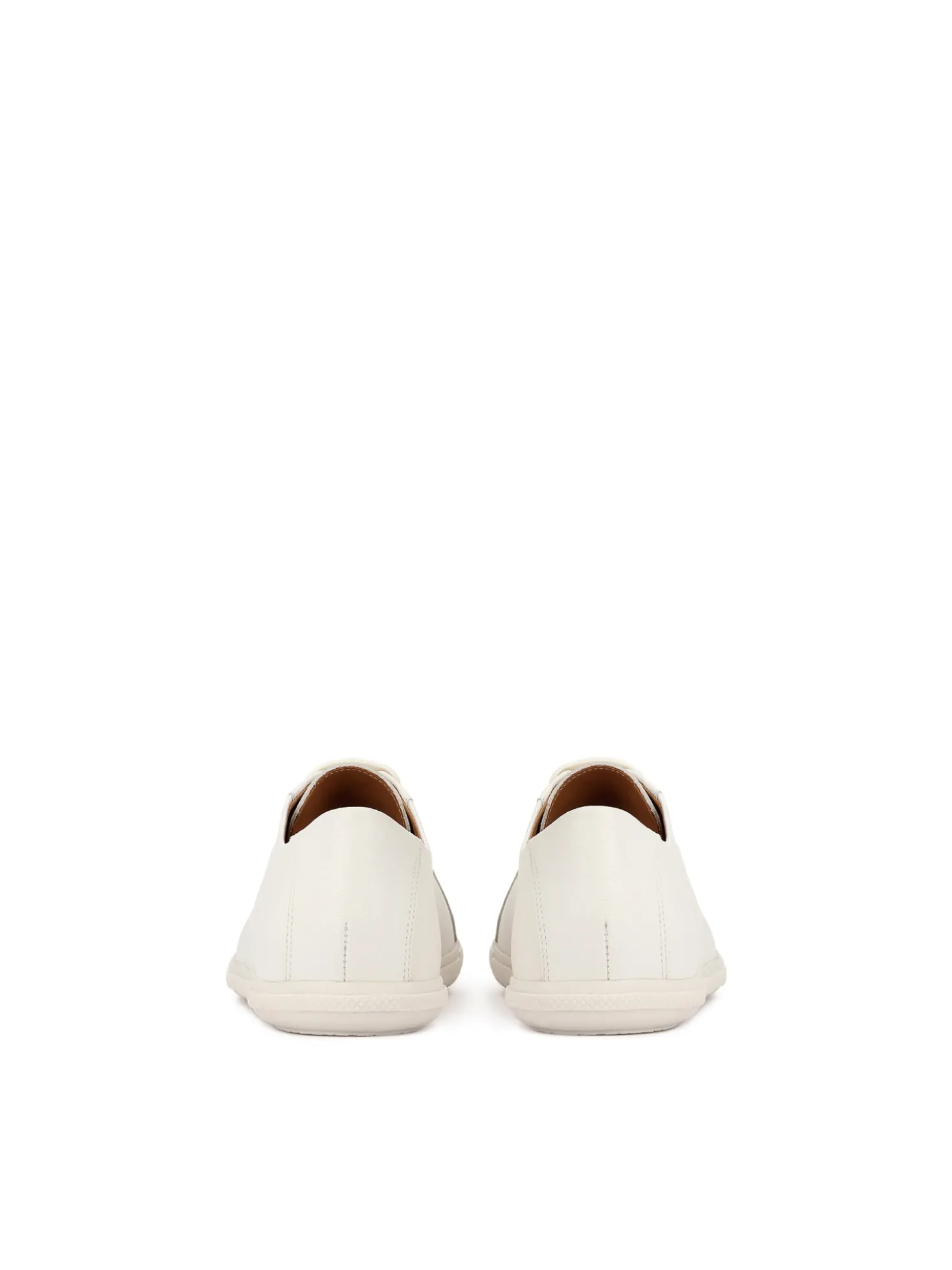 Minimalistyczne białe sneakersy ze skóry
