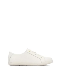 Minimalistyczne białe sneakersy ze skóry