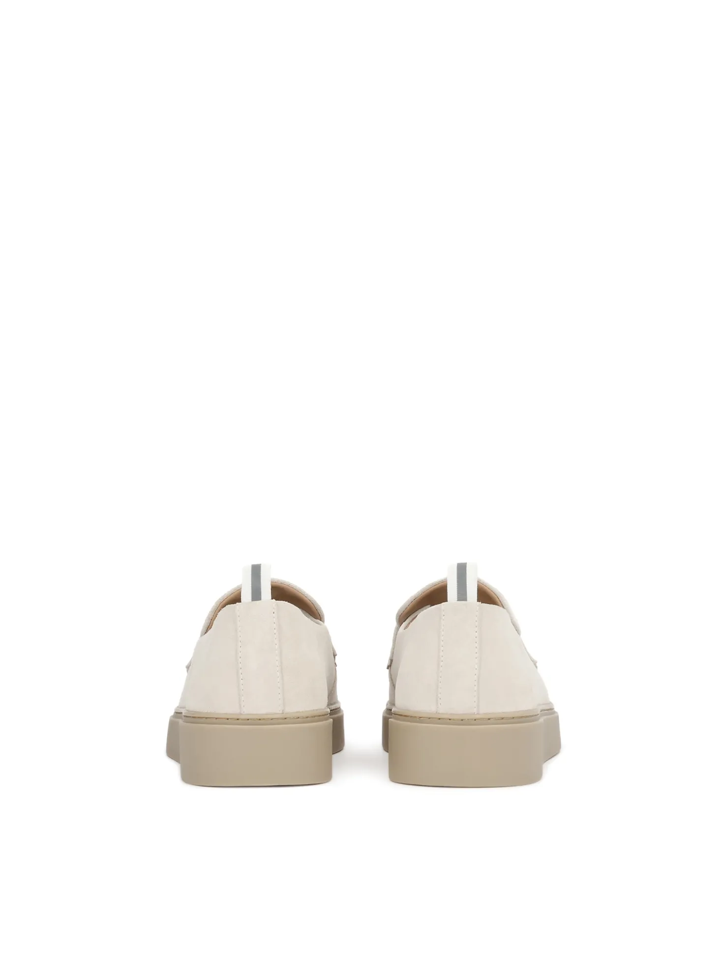 Minimalistyczne loafersy na podeszwie typu sneakers z zamszu